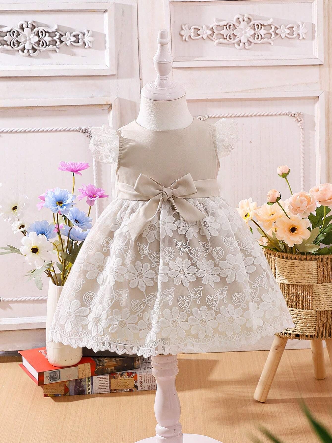 Baby Girl Contrast Lace Ruffle Trim Dress