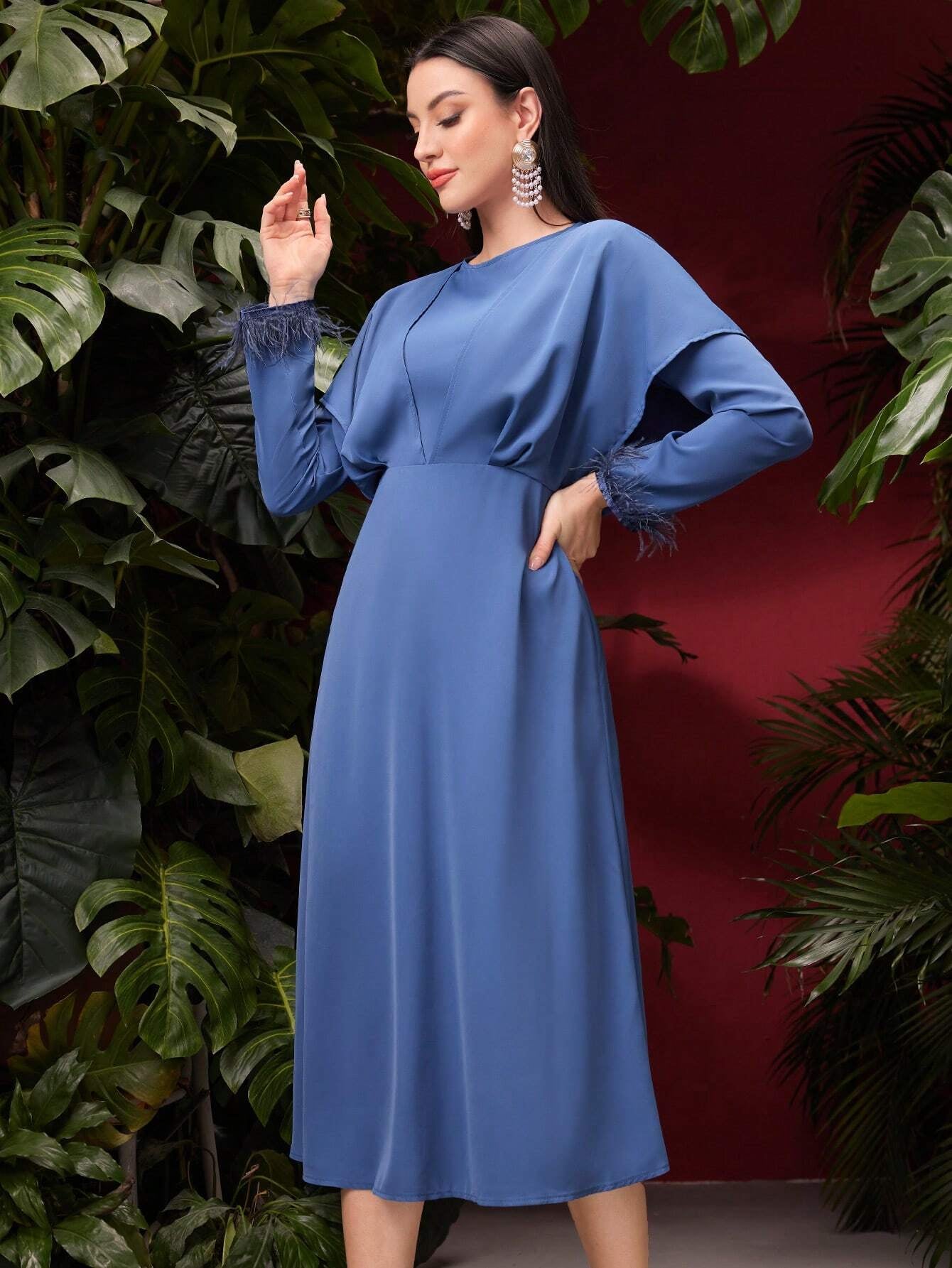 Modely Women'S round Neck Long Sleeve Dress