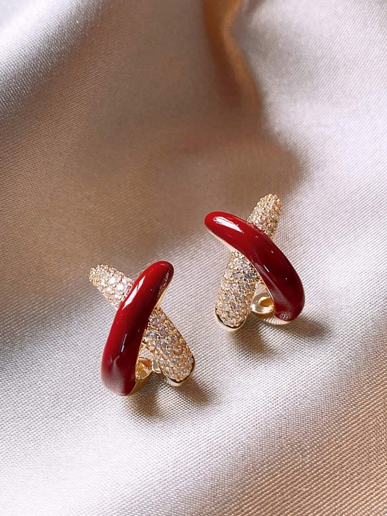 Korean Ins Style Red Cross 925 Sterling Silver Needle Stud Earrings with Unique Design, High-End Women'S Earrings 2023