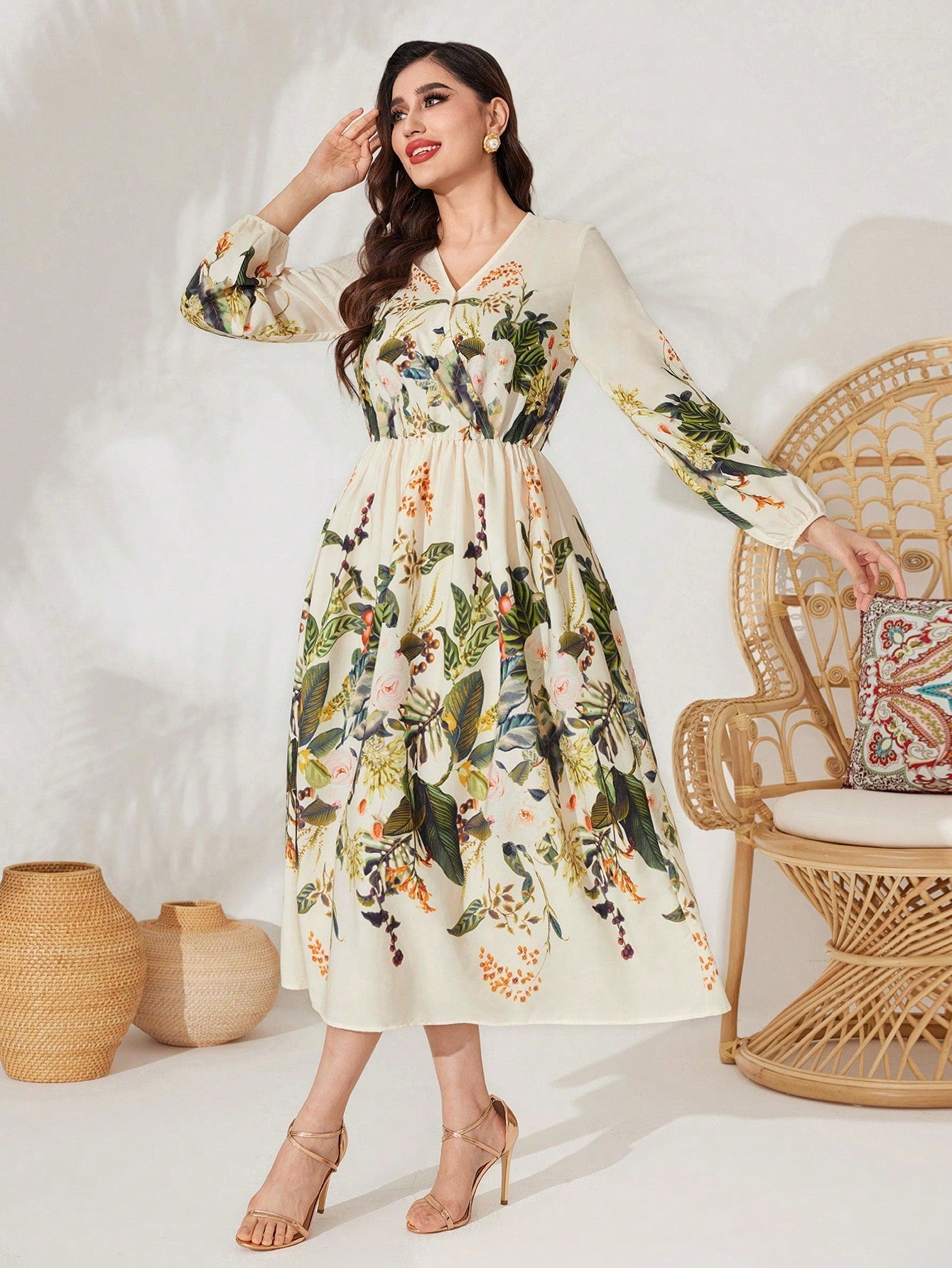 Mulvari Plant Printed Long Sleeve Dress