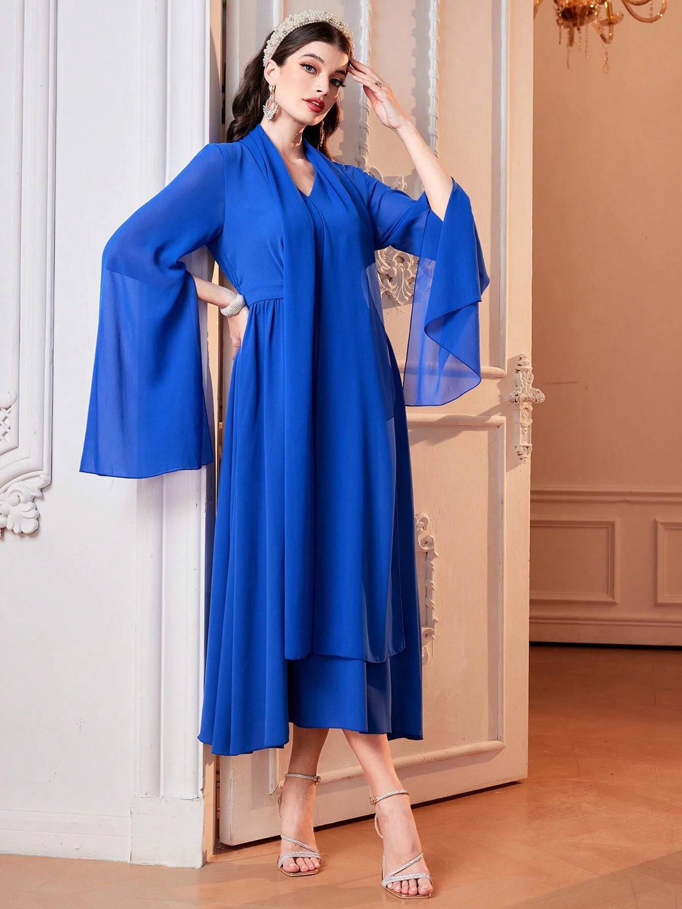 Modely Women'S Solid Color Cape Sleeve Dress