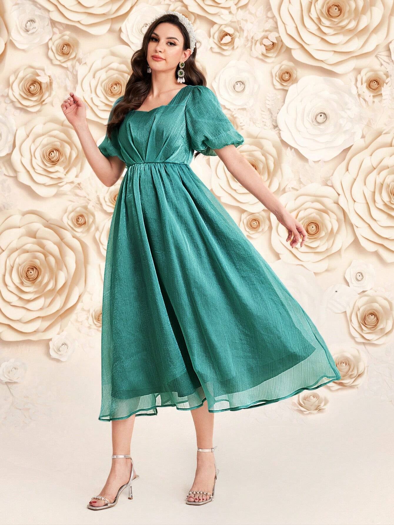 Modely Ladies' Solid Color Puff Sleeve Dress