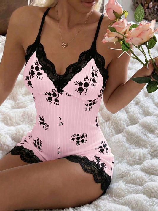 SHEIN CottageSlumber رومبير نوم بظهر مكشوف وتطريز دانتيل وطبعة زهور