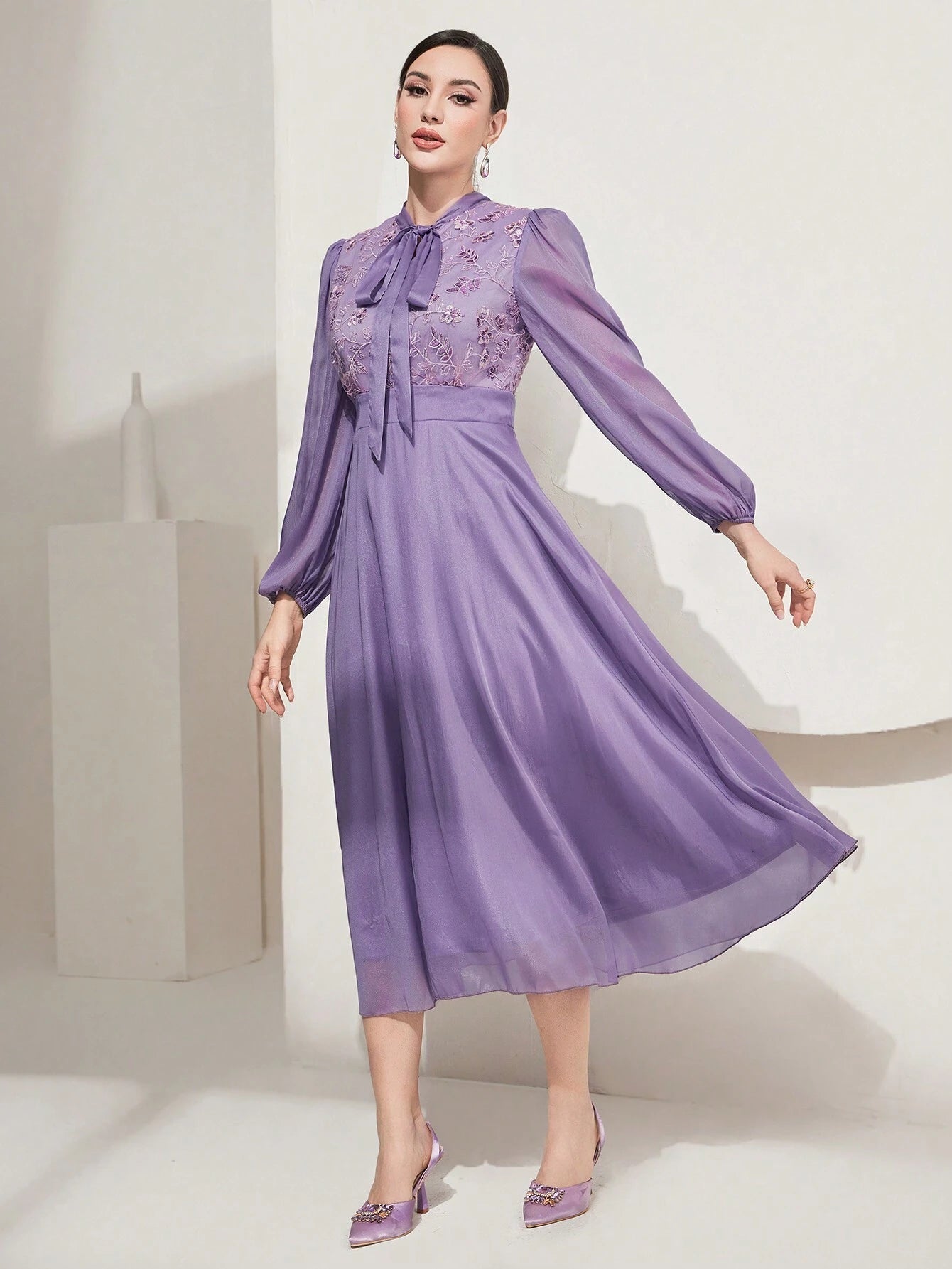 Modely Women'S Lace up Back Floral Embroidered Dress