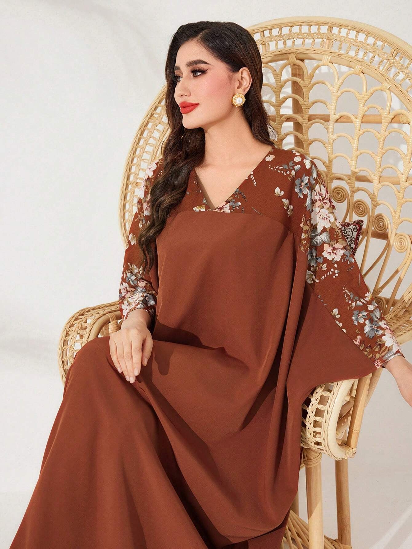 Najma Batwing Sleeve Dress with Plant Pattern Print