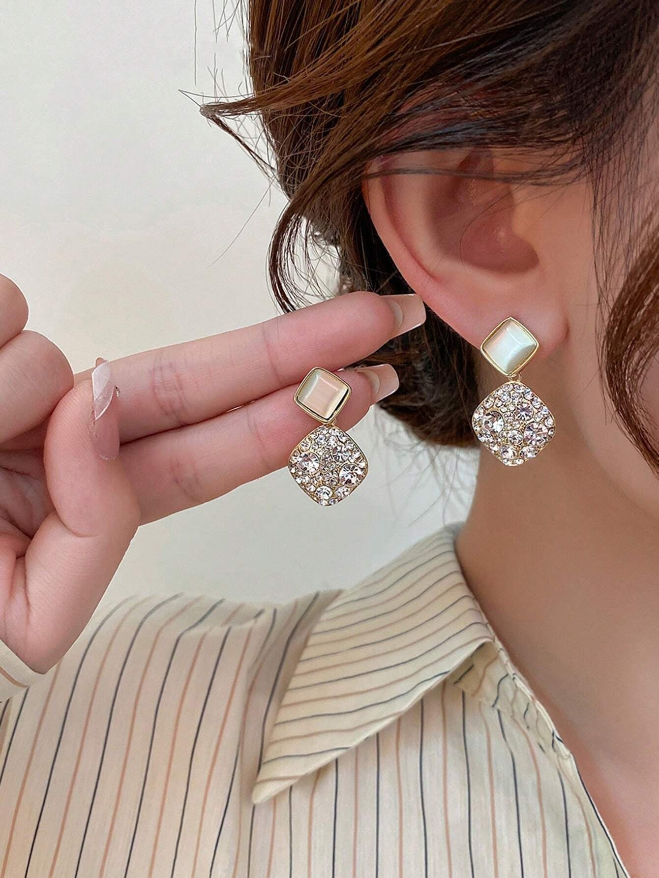 Rhinestone Decor Geometric Drop Earrings