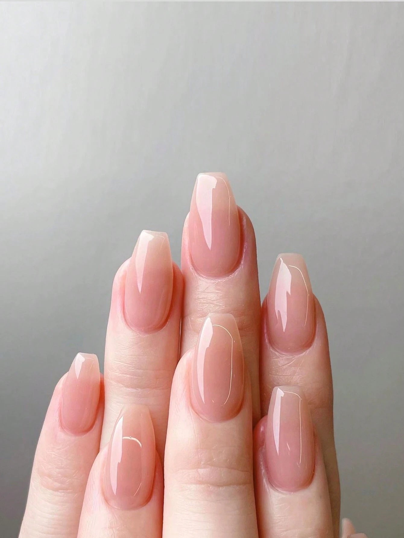 Instantly Elevate Your Look with This Set of 24Pcs Short Ballet Shaped Purple Gradient Pearl Light Glitter Japanese Style Nail Tips, with 1Pc Jelly Gel and One File. Suitable for Parties, Balls, and Daily Wear.