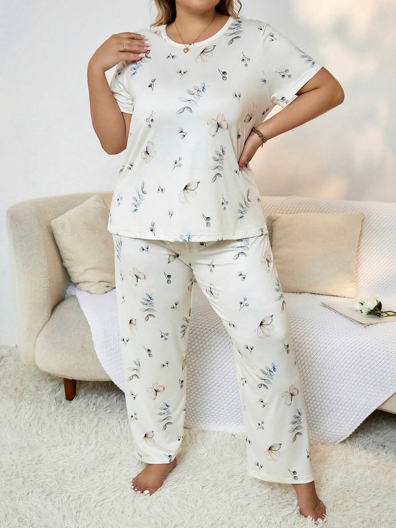 Plus Size Butterfly Printed Pajama Set