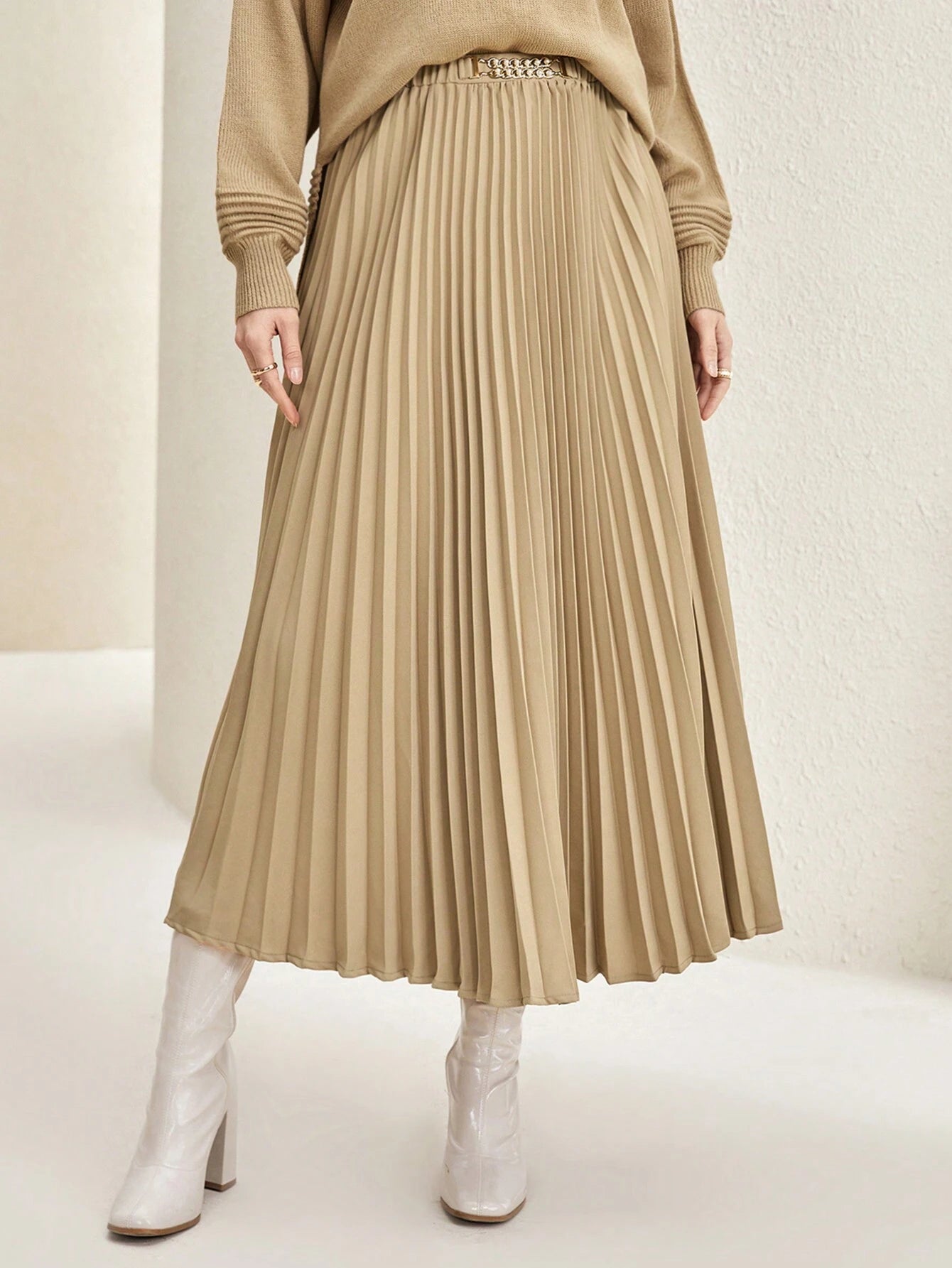 Modely Solid Pleated Longline Skirt