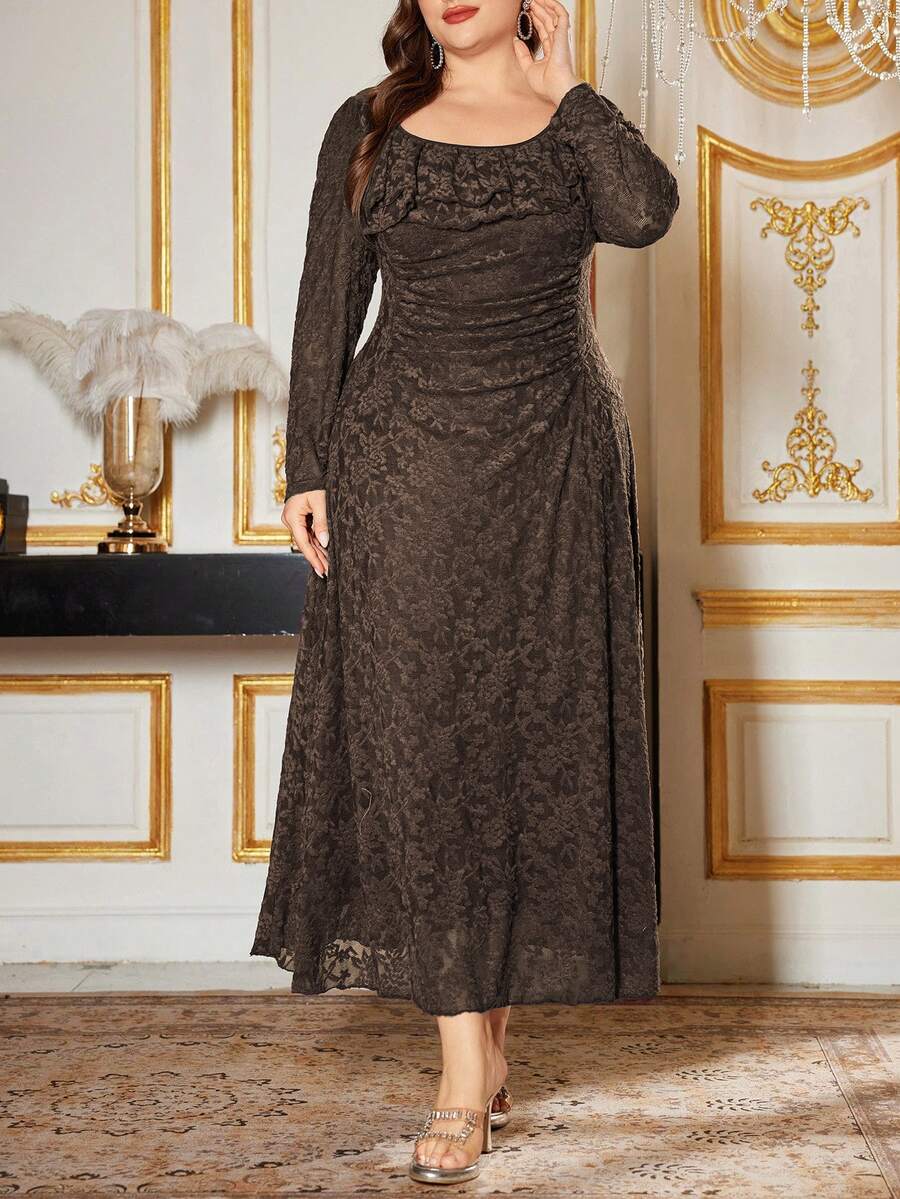 SHEIN Modelyn فستان بني طويل بأكمام طويلة ونسيج جاكار