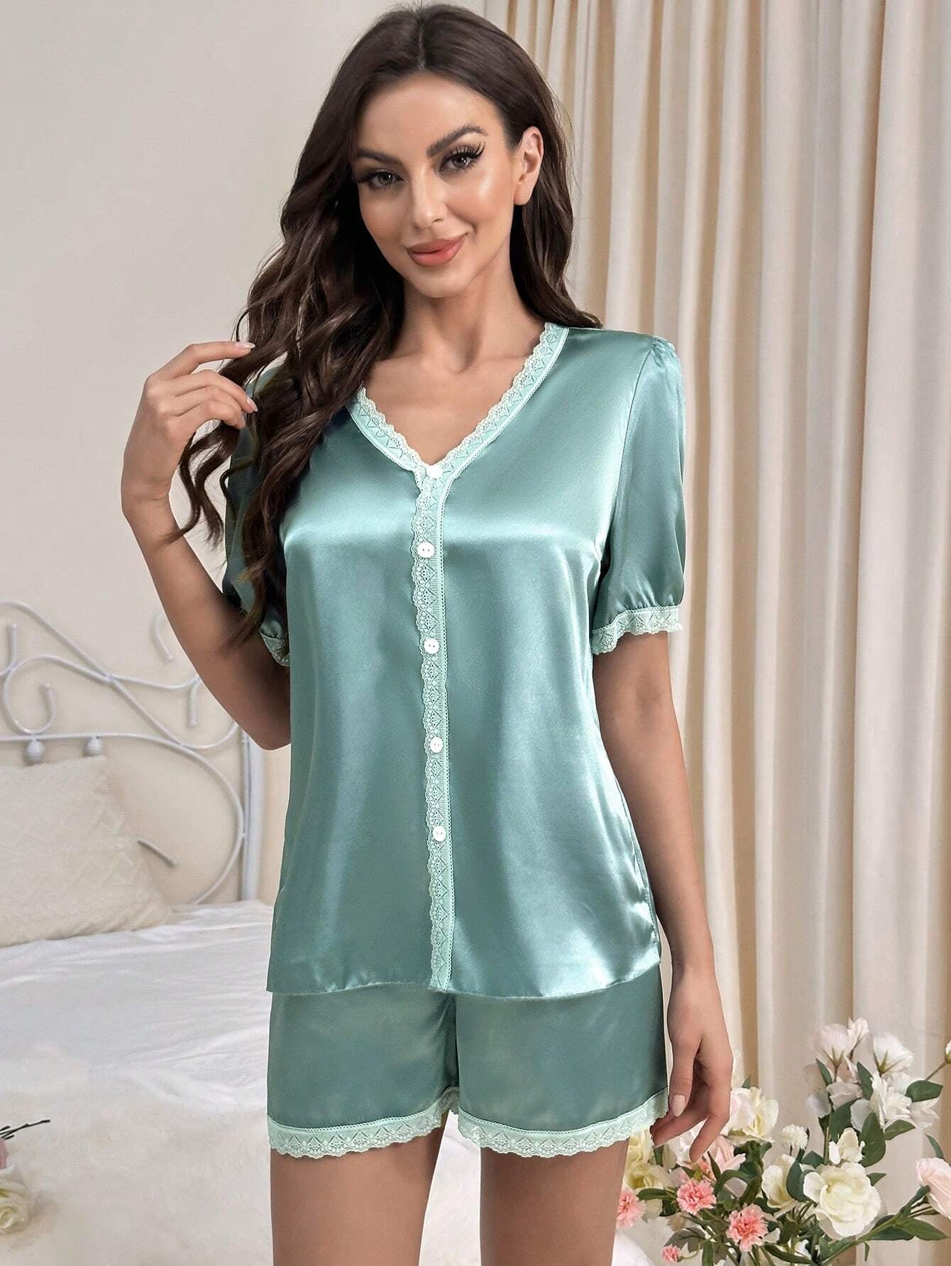 Women'S Lace Trim Short Sleeve Top and Shorts Pajama Set