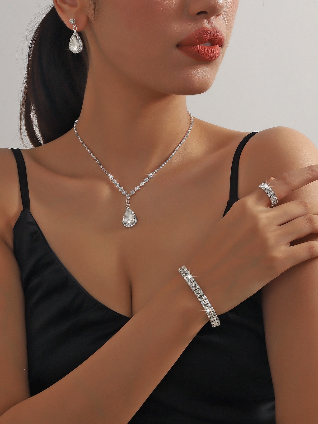 1Set Fashionable Bridal Jewelry Set with Necklace, Bracelet, Earrings and Ring, Full Rhinestone Prong Setting, Water Drop Shaped Pendant, Perfect for Parties