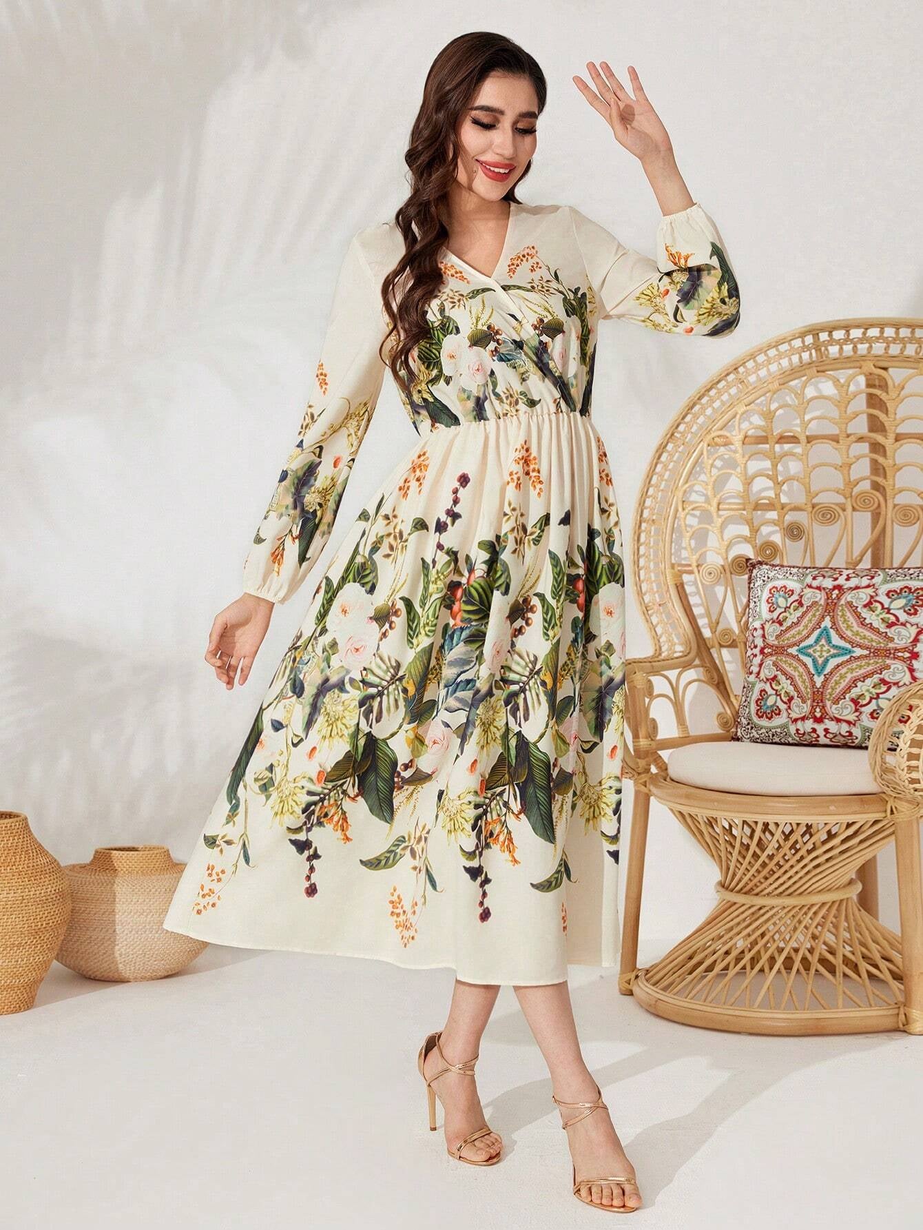 Mulvari Plant Printed Long Sleeve Dress