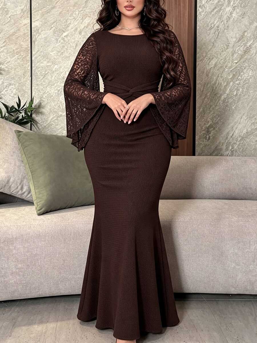 SHEIN Modelyn فستان مزين بالدانتيل والورد والشبك بخصر محدد وذيل حورية البحر
