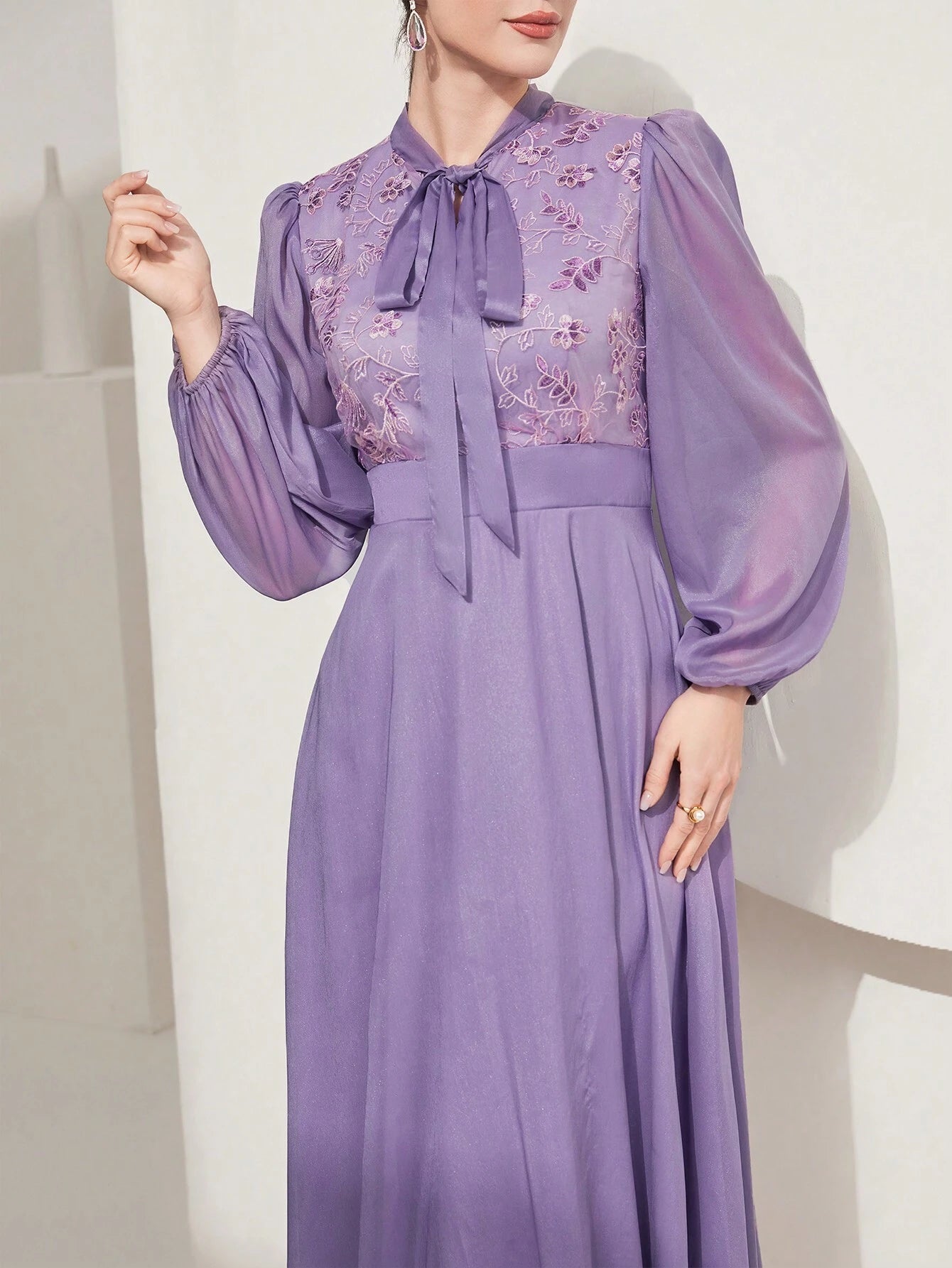 Modely Women'S Lace up Back Floral Embroidered Dress