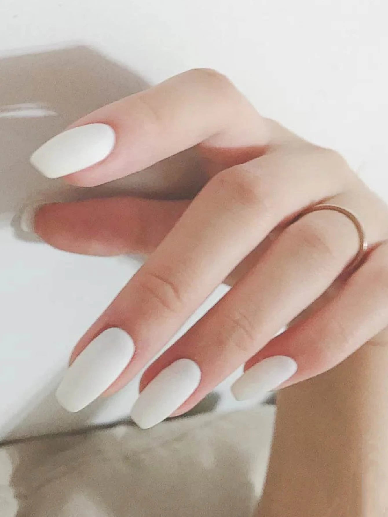 24Pcs/Set Medium Long Almond-Shaped Matte Solid Color Full Cover False Nails for Women and Girls
