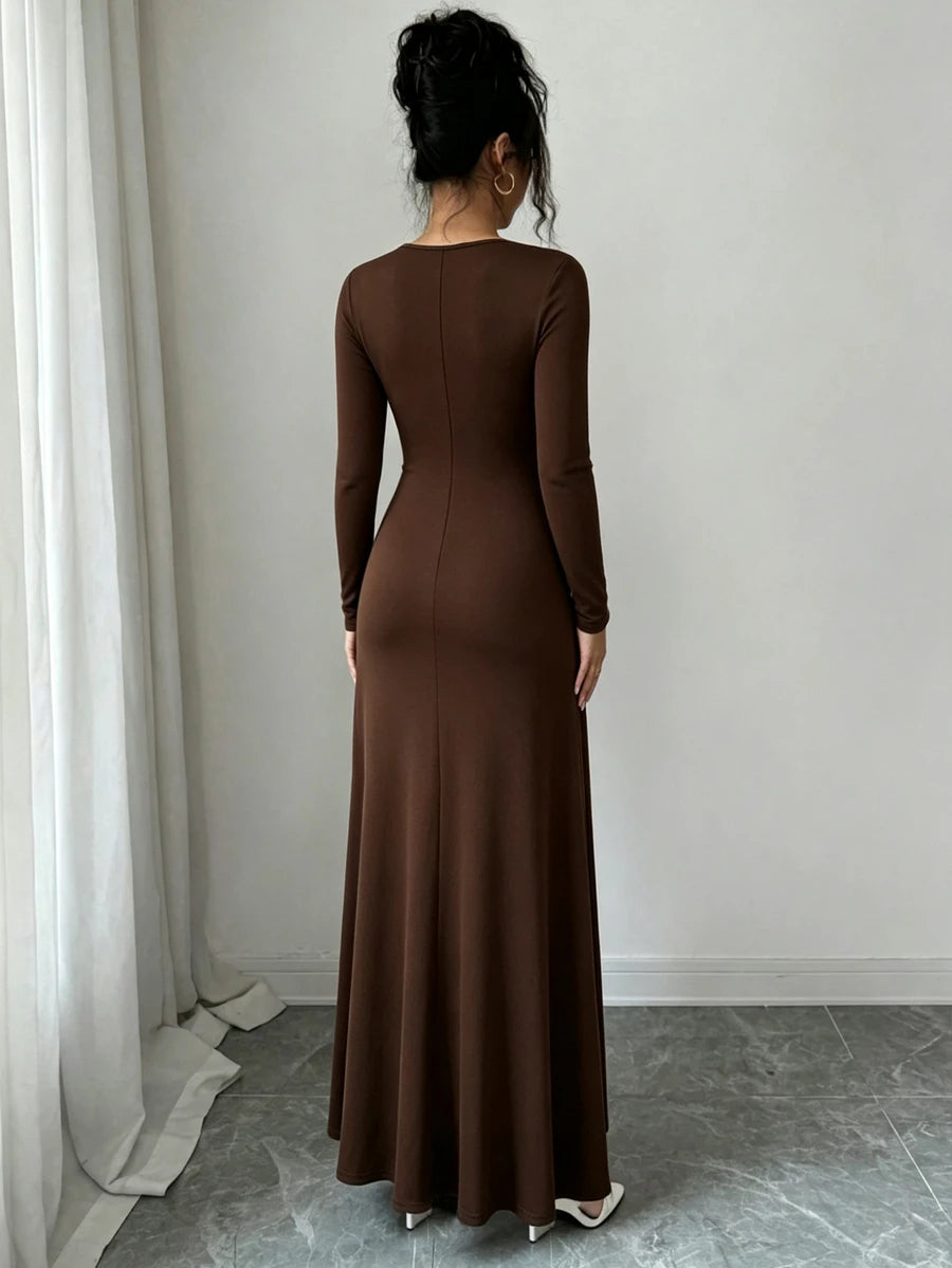 SHEIN Elenzga فستان بني بخصر ملتف وأكمام طويلة