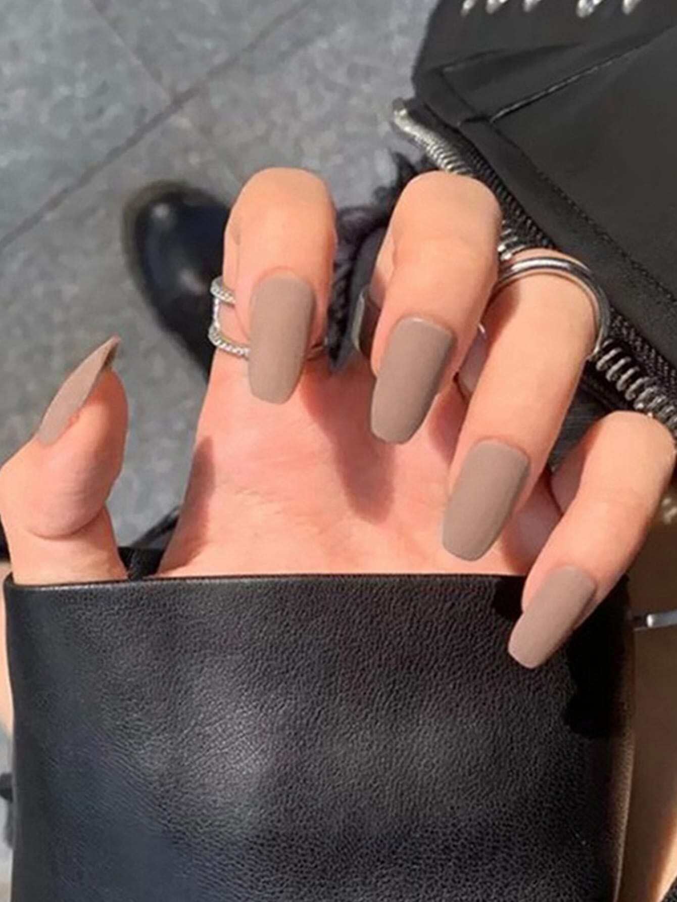 24Pcs/Set Medium Long Almond-Shaped Matte Solid Color Full Cover False Nails for Women and Girls