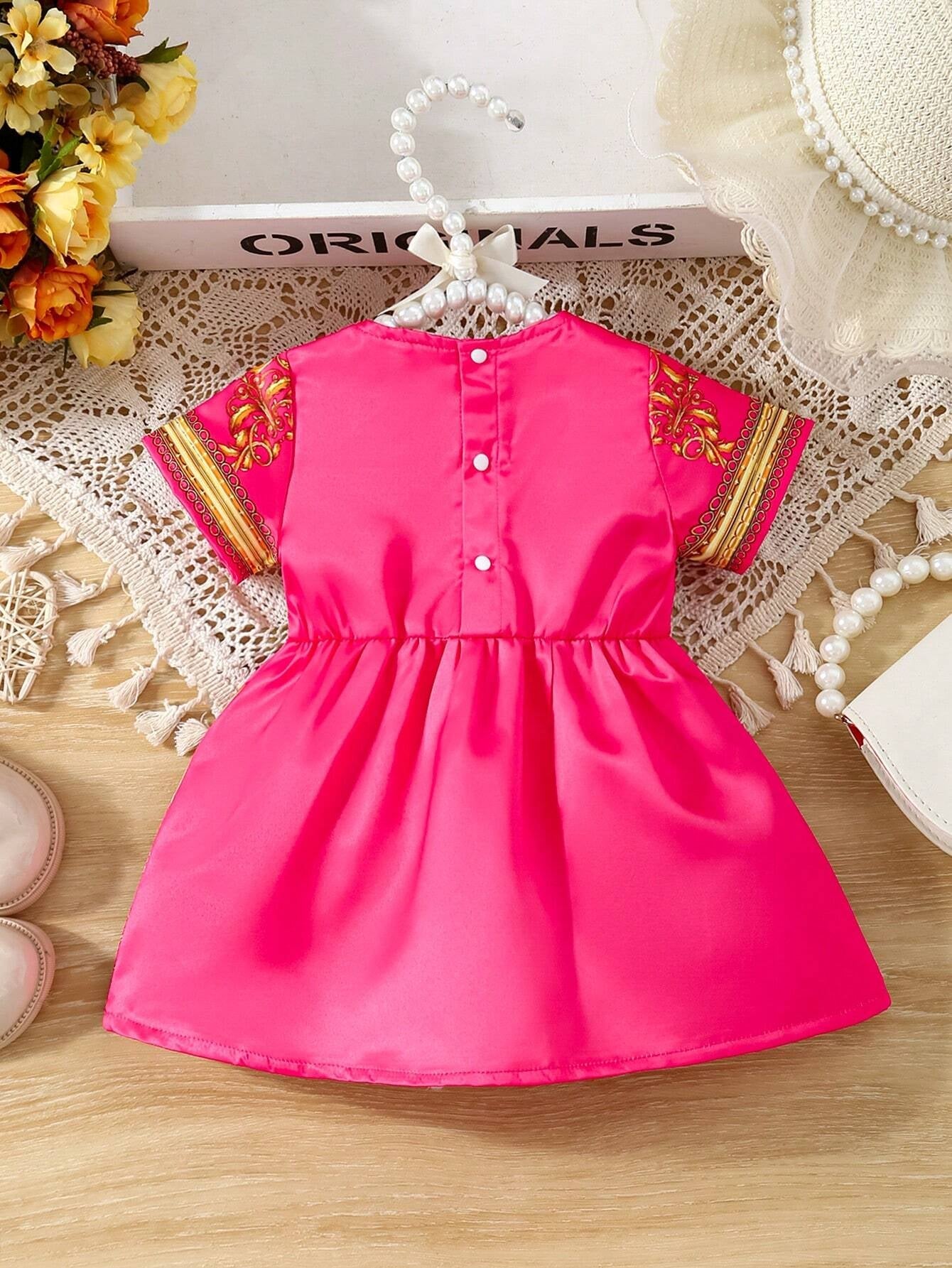 Comfortable, Cute and Fashionable Short-Sleeved Outdoor Palace Wedding Gown Design Printed Back Open Baby Girls' Dress