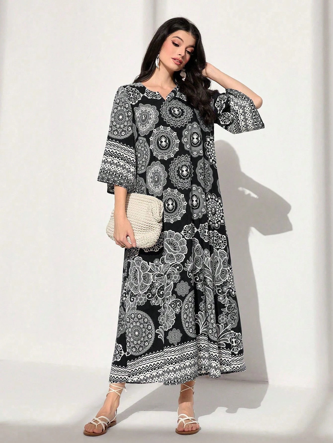 Najma Floral Print Notched Neckline Kaftan