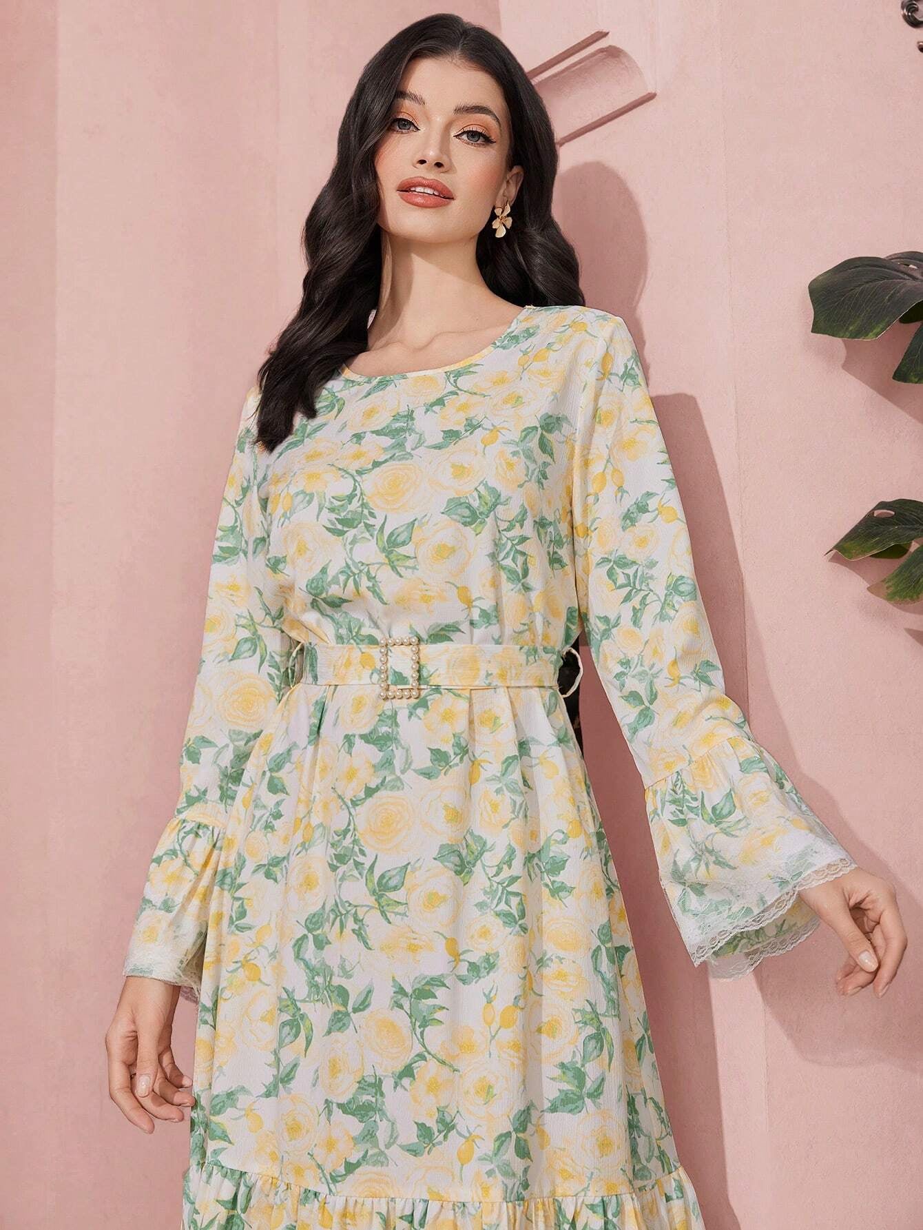 Modely Women'S Floral and Lace Combined Printed Dress