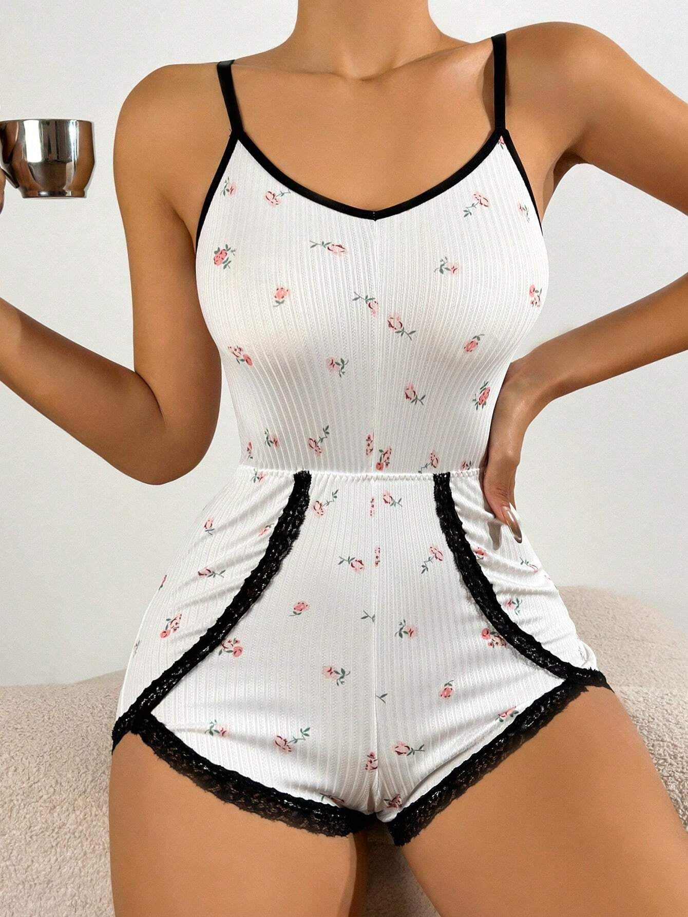 Floral Print Lace Decorated Romper Pajamas