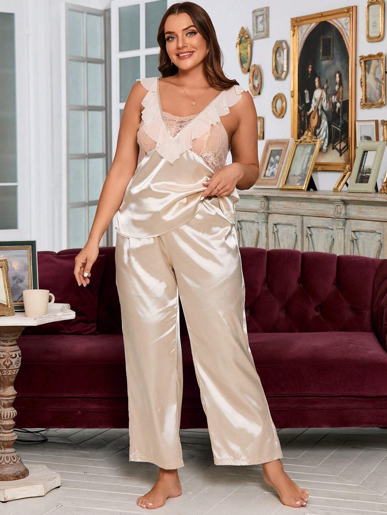 Plus Size Sleepwear Set with Flowy Mesh and Ruffle Hem Design