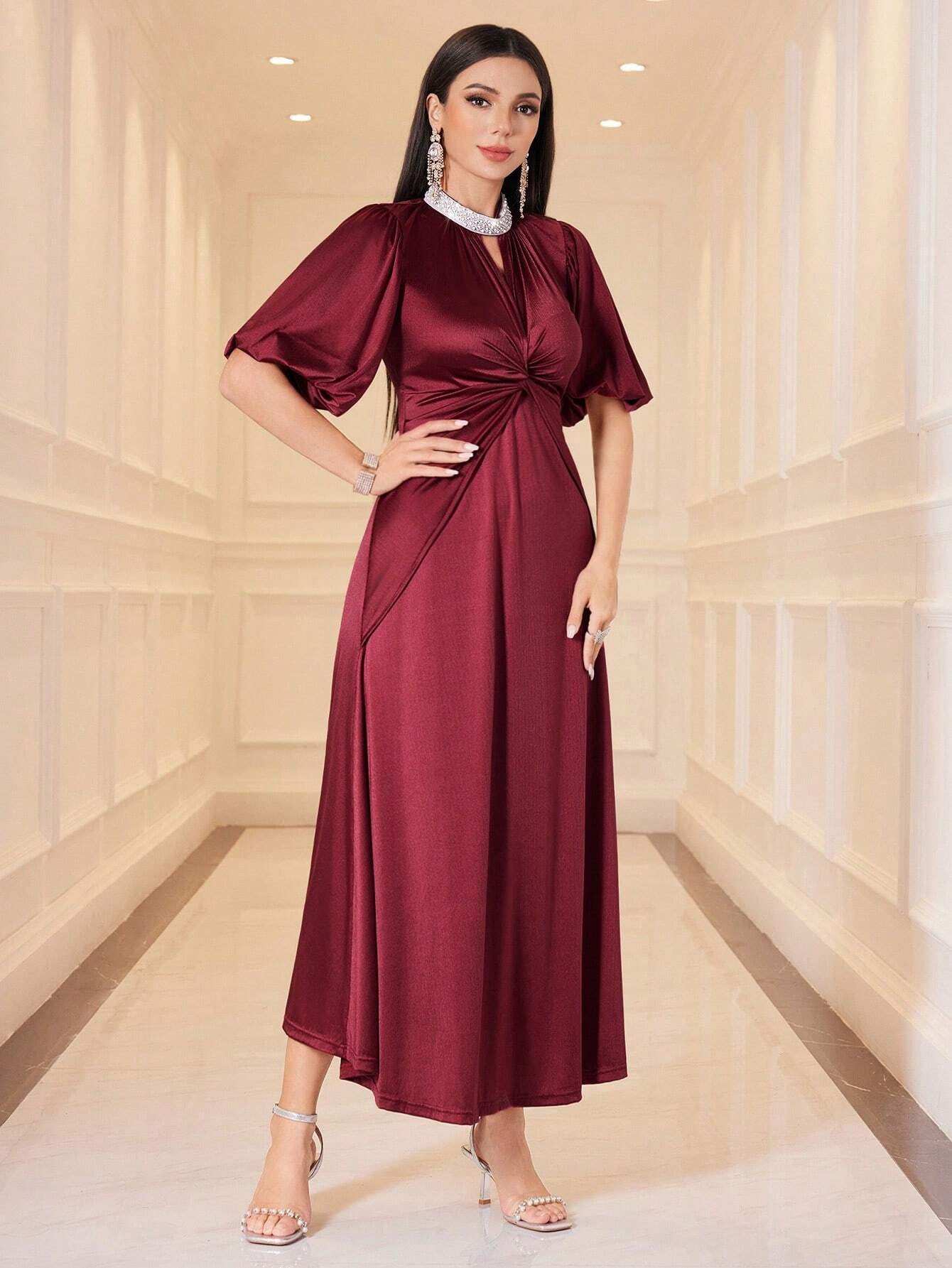Modely Women'S Keyhole Neckline with Twist Detail Shift Dress