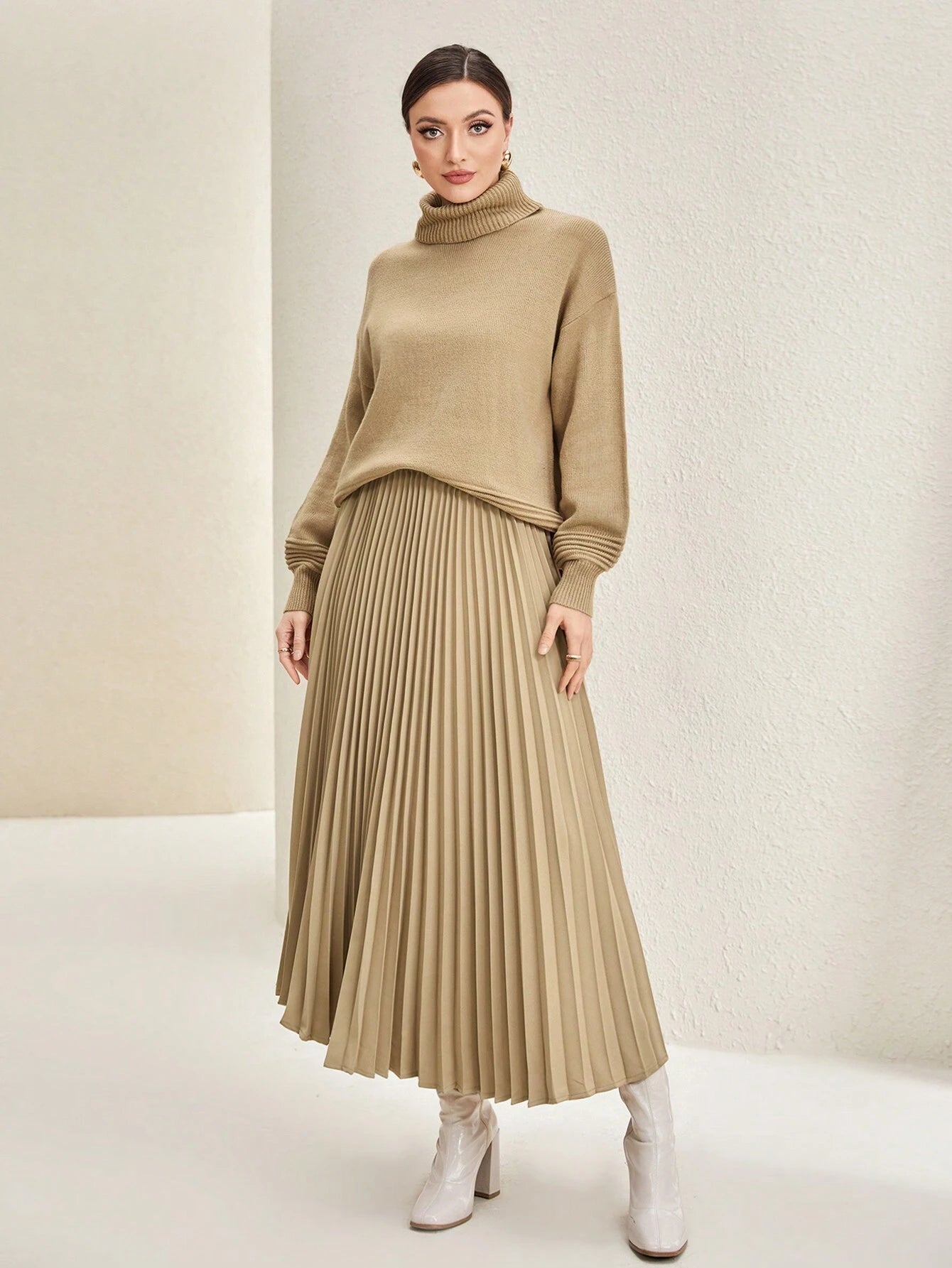 Modely Solid Pleated Longline Skirt