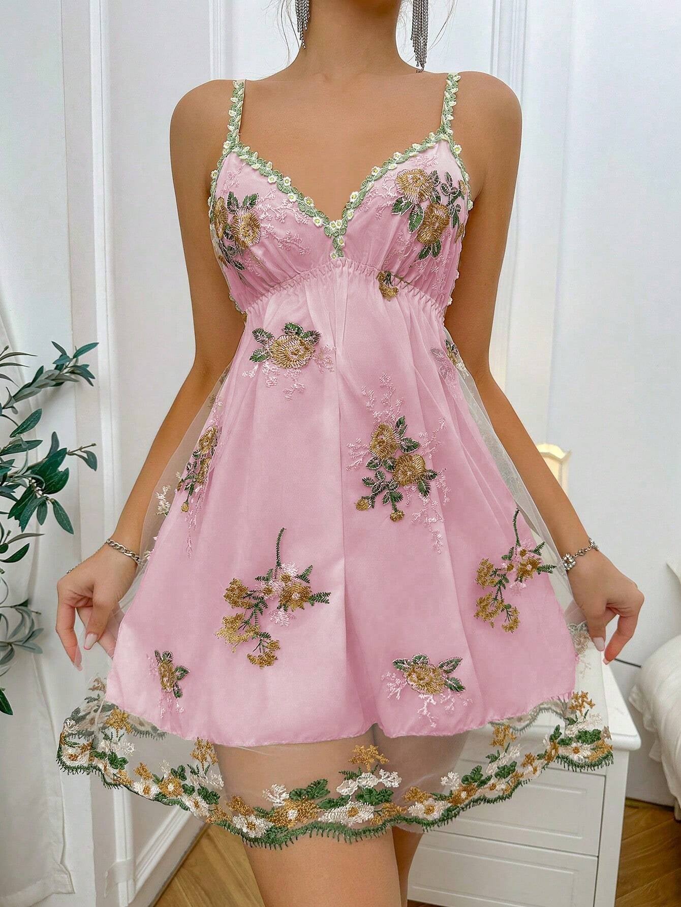 Women'S Floral Embroidered Sleeveless Nightgown