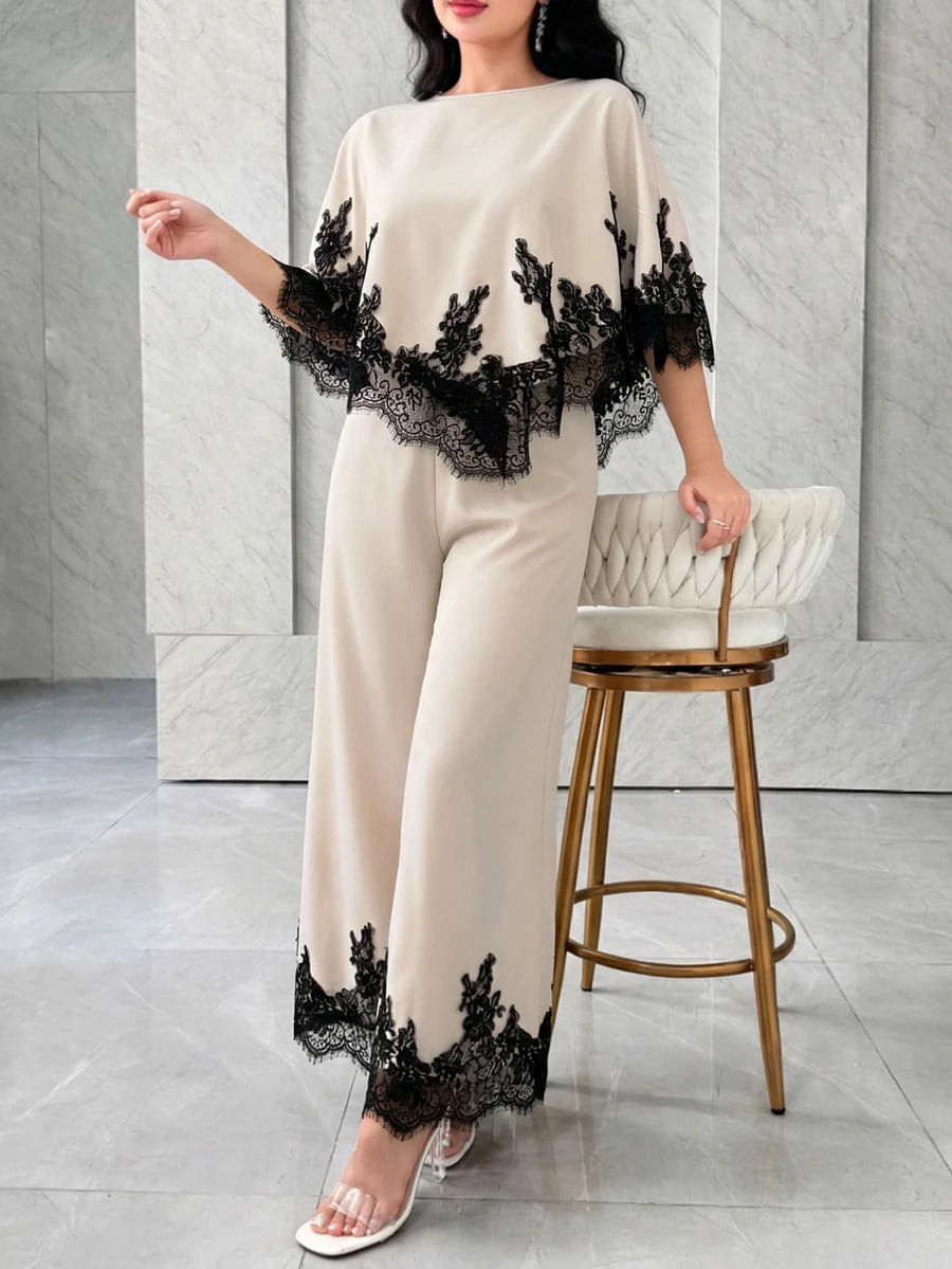 SHEIN Modelyn طقم نسائي قطعتين بلوزة مزينة بالدانتيل وبنطلون واسع الساق