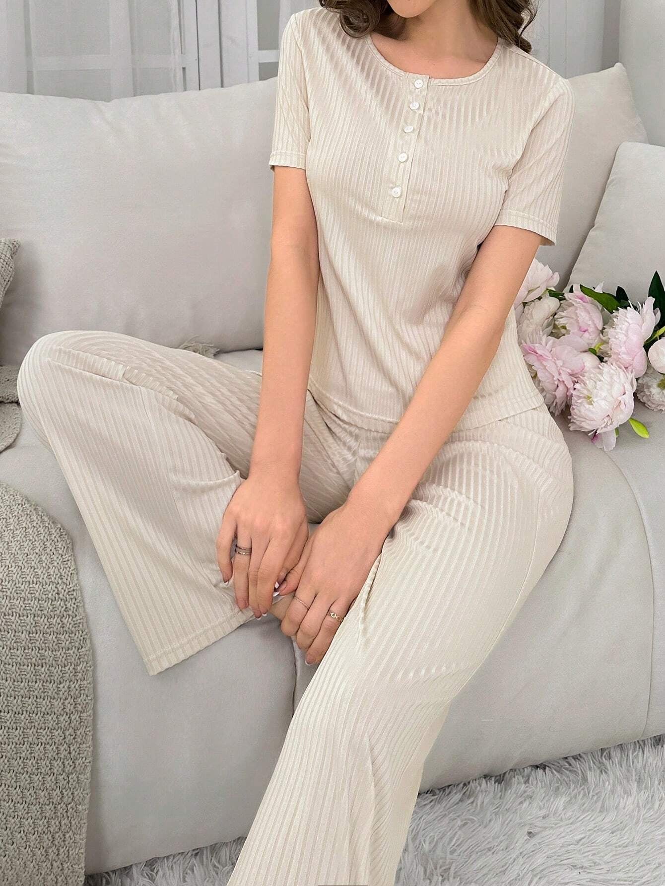 Women'S round Neck Short-Sleeved T-Shirt and Trousers Loungewear Set