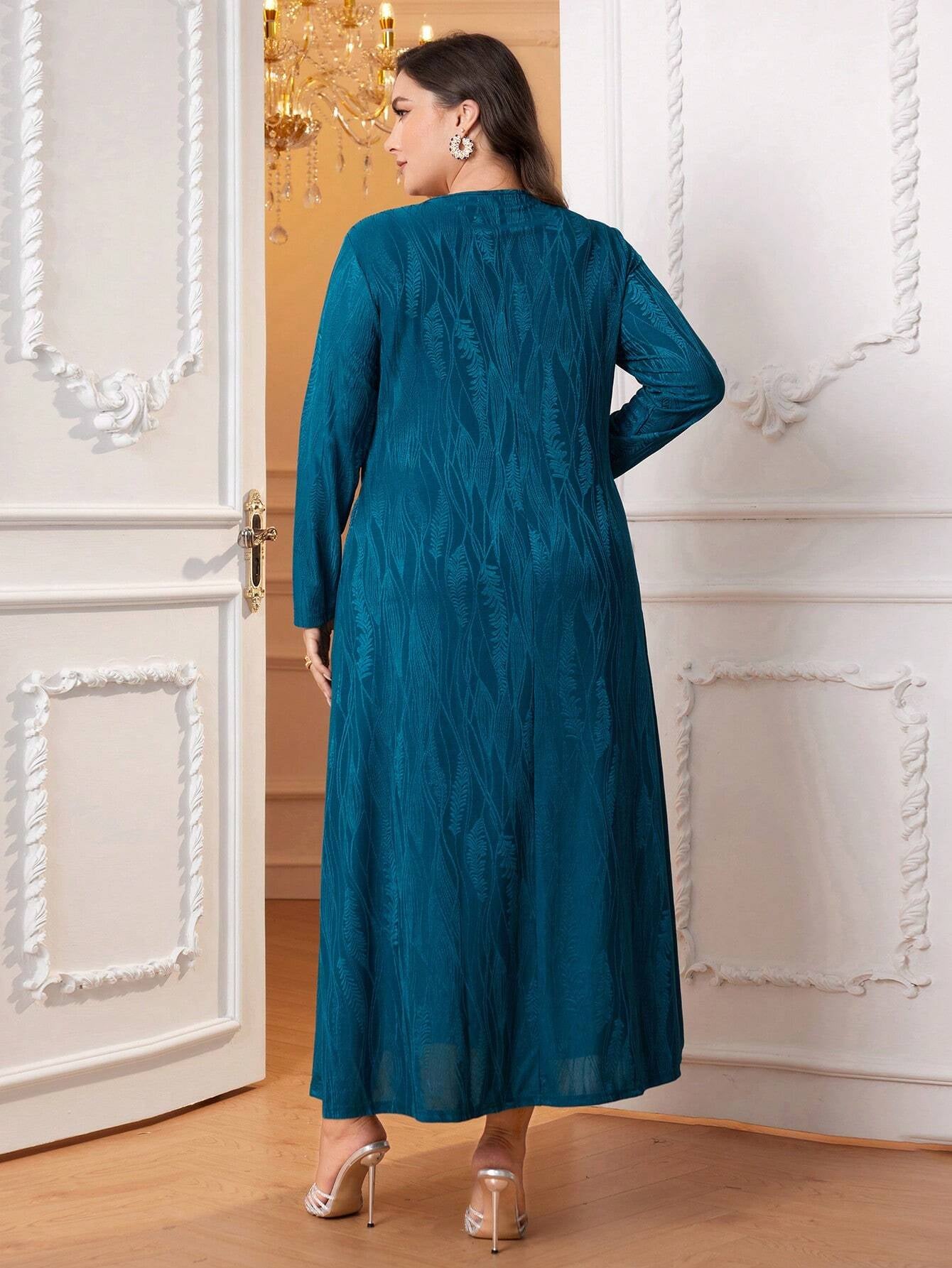 Mulvari plus Solid round Neck Dress