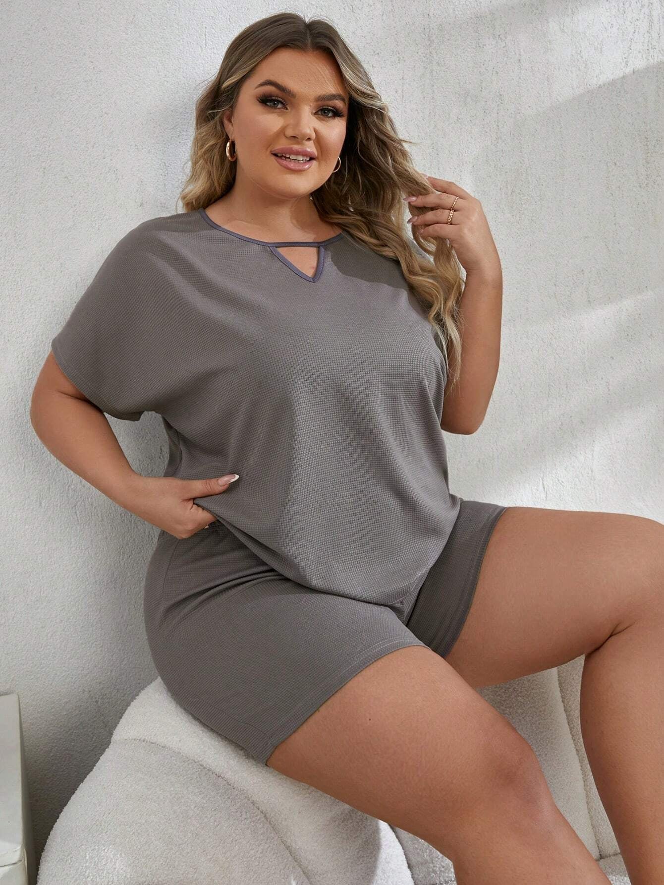 Plus Size Monochrome Waffle Plaid Pajama Set
