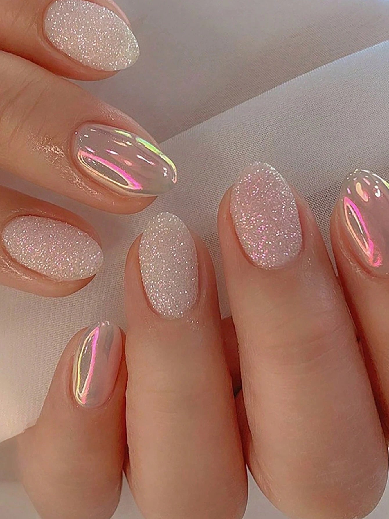24Pcs Short Almond Shaped Aurora Sparkle False Nails - Perfect for Party & Dance Wear (Includes Jelly Gum & 1Pc Nail File)