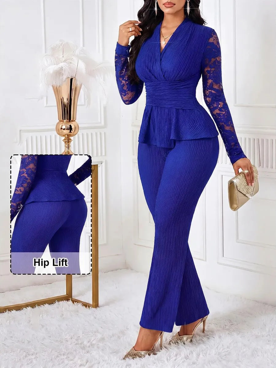 SHEIN Lady طقم نسائي قطعتين بلوزة وبنطال بتفاصيل دانتيل بلون أزرق غامق