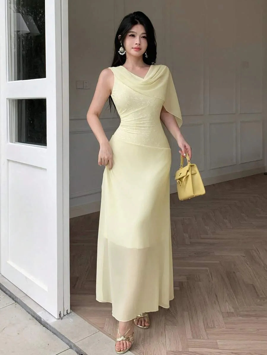 SHEIN Celisse Petite فستان طويل دانتيل بتطريز كروشيه ولون أصفر