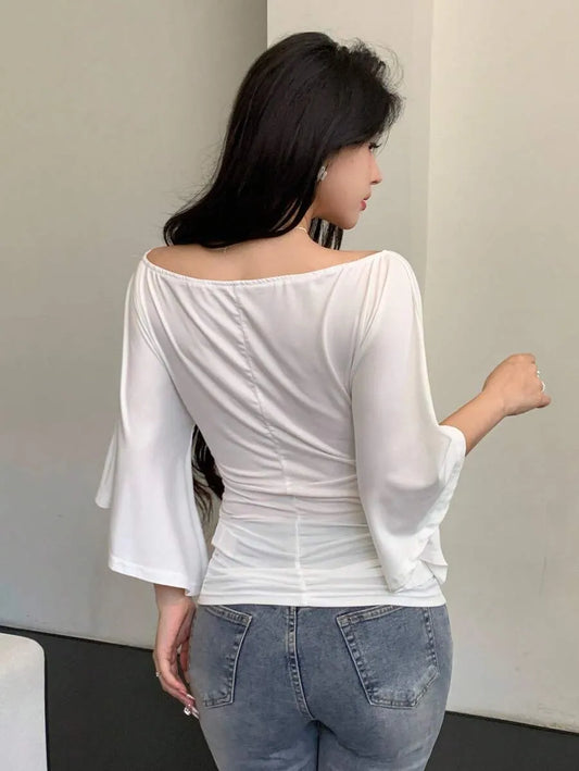 SHEIN Celisse بلوزة نسائية أنيقة بياقة واسعة وأكمام جرس