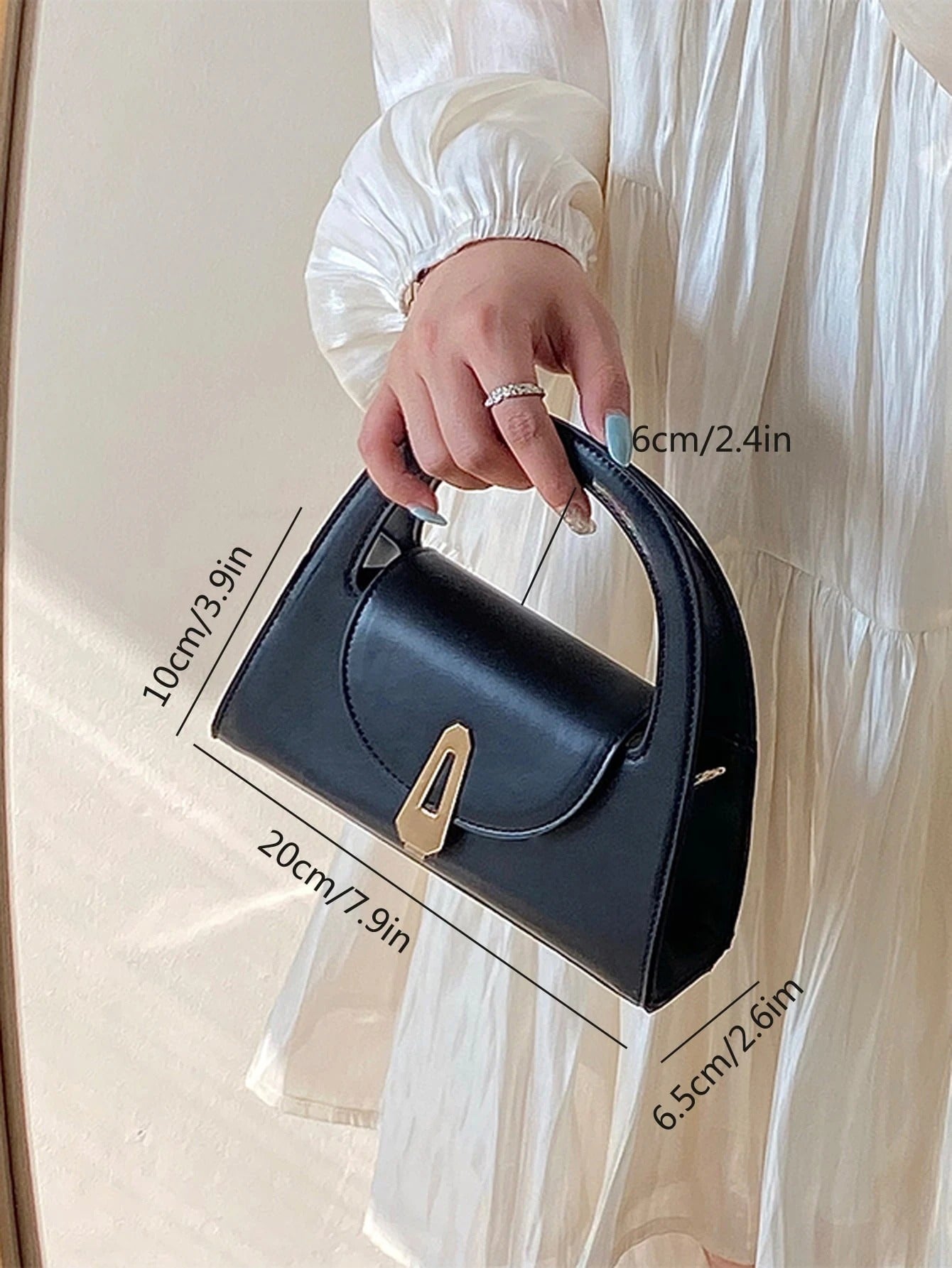 SHEIN حقيبة كتف صغيرة سوداء عصرية