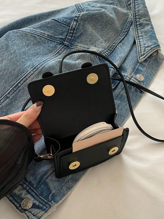 SHEIN حقيبة كتف صغيرة قابلة للقلب بلون أسود