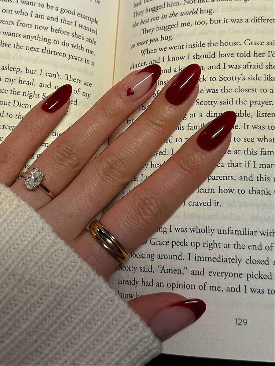 SHEIN طقم أظافر صناعية 24 قطعة لوزي أحمر قلوب مع غراء وجل