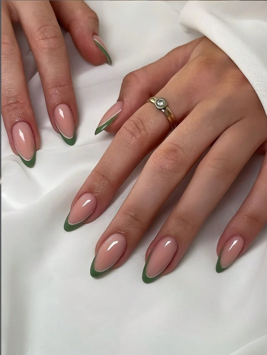 SHEIN طقم أظافر صناعية 24 قطعة لوزي أخضر وردي مع جل ومبرد