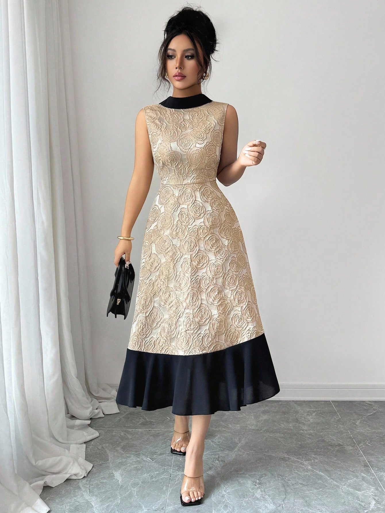 SHEIN Elenzga فستان متعدد الألوان بنسيج مموج