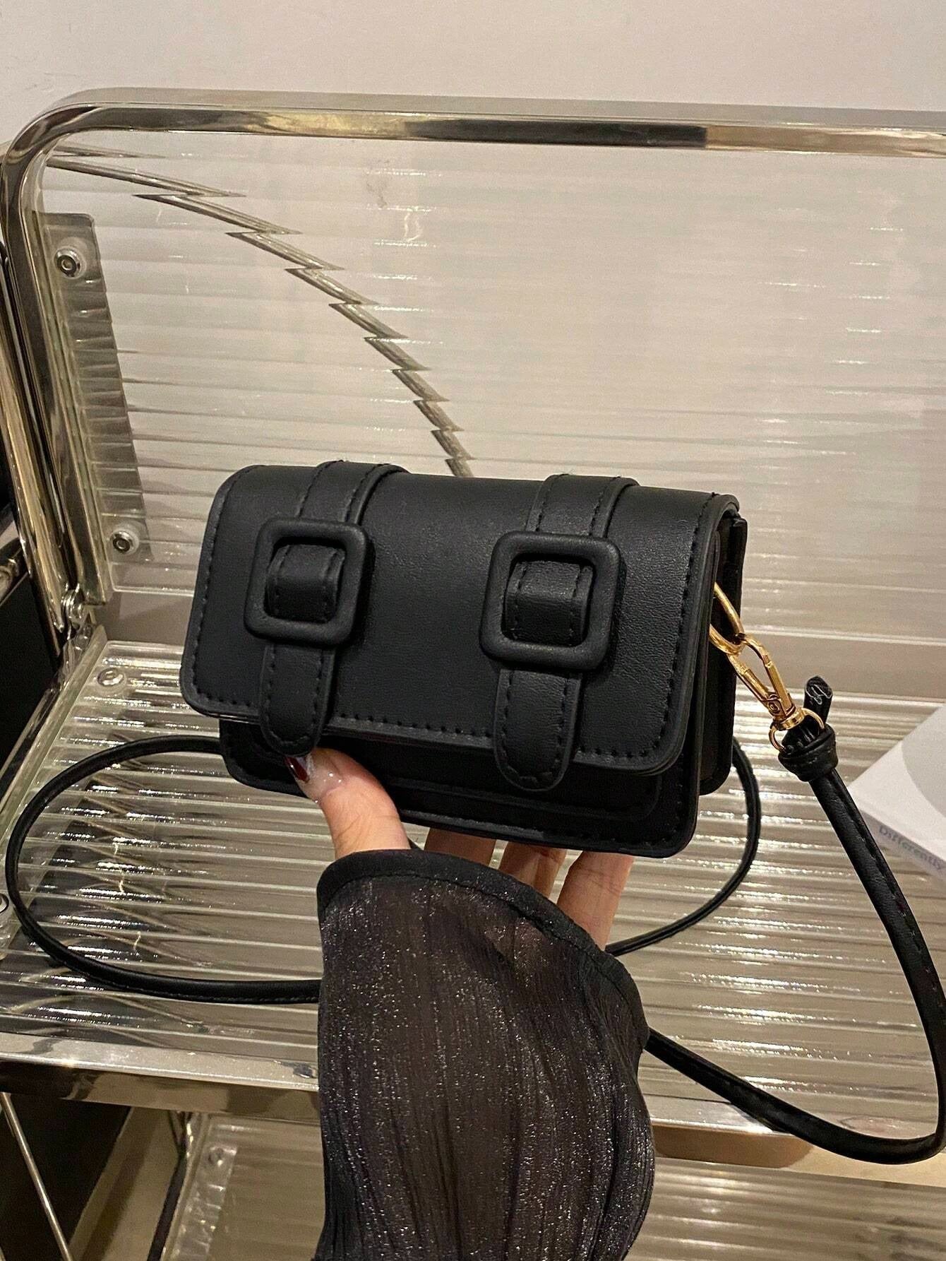 SHEIN حقيبة كتف صغيرة قابلة للقلب بلون أسود