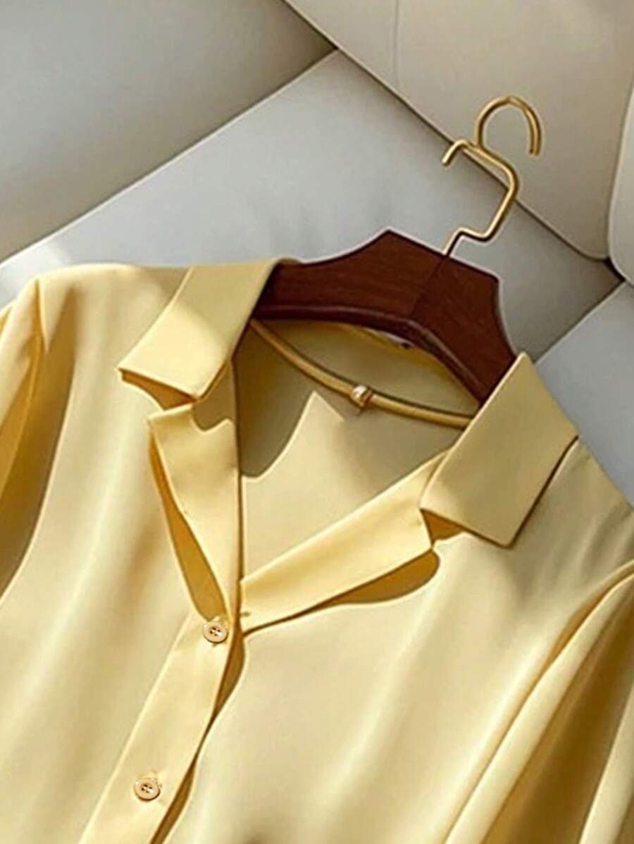 SHEIN بلوزة كاجوال صيفية بلون أصفر مبهج