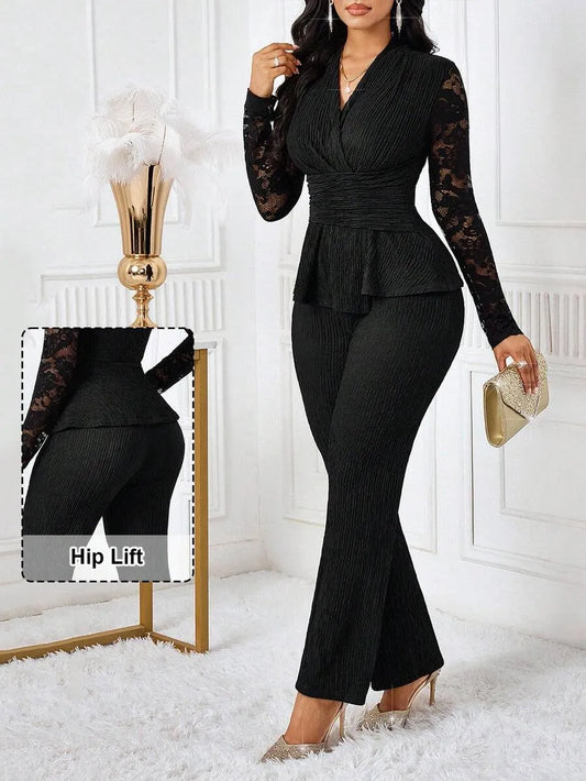 SHEIN Lady طقم نسائي قطعتين بلوزة بياقة ودانتيل وبنطال واسع بلون الأسود