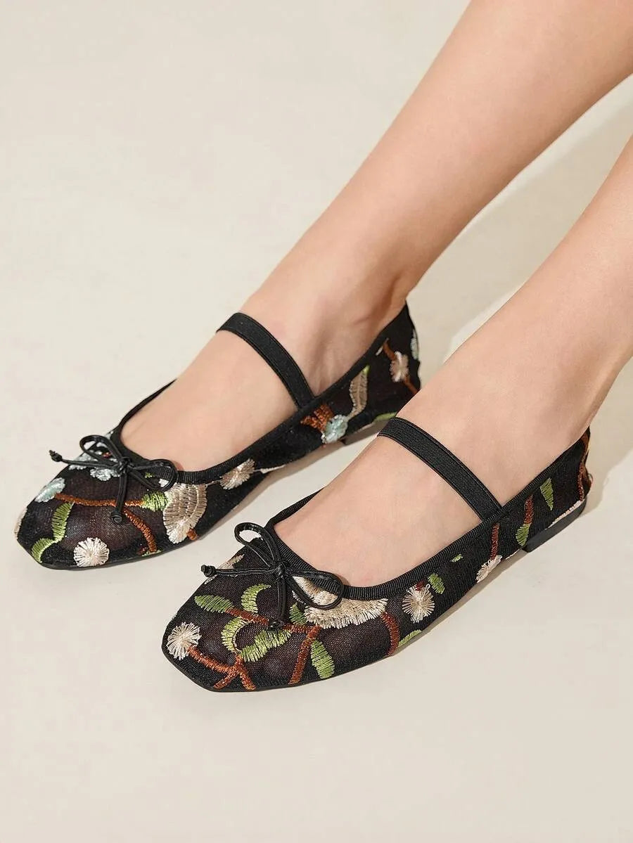 SHEIN CUCCOO CHICEST أحذية نسائية شبك مطرزة بالزهور مريحة