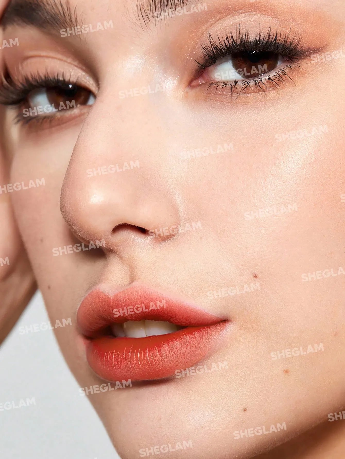SHEGLAM Lip Tint أحمر شفاه سائل قابل للتقشير