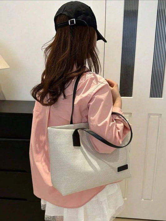 SHEIN حقيبة كتف واسعة وخفيفة بلون رمادي