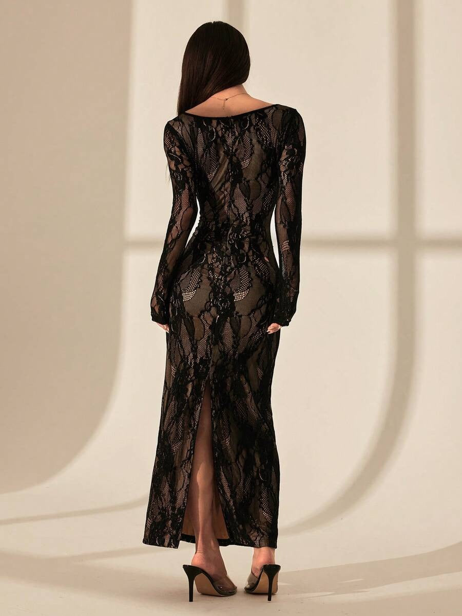 SHEIN PETITE فستان ماكسي أسود ضيق بياقة مربعة وأكمام دانتيل